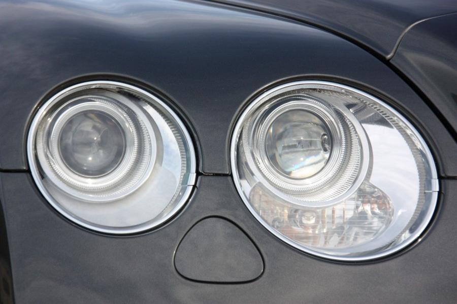 Детали экстерьера Bentley Continental GT Speed 2007 года  (фото 40 из 86)